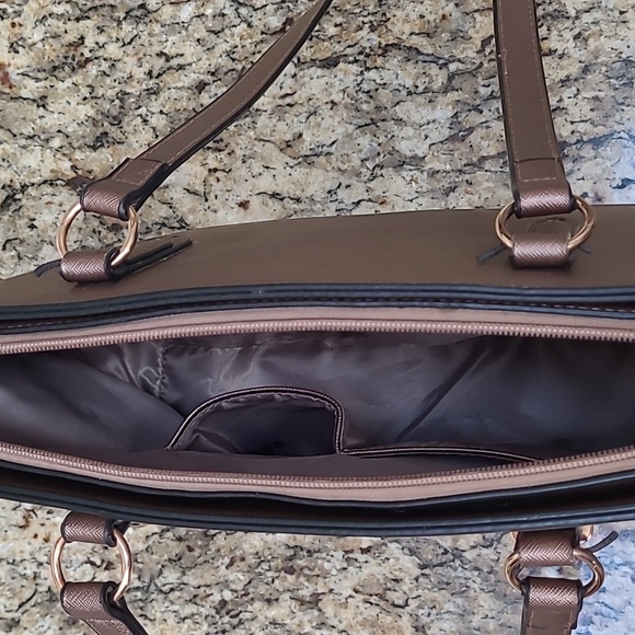 YZAOLL Gold Copper Stand-up Purse - Picture 8 of 14